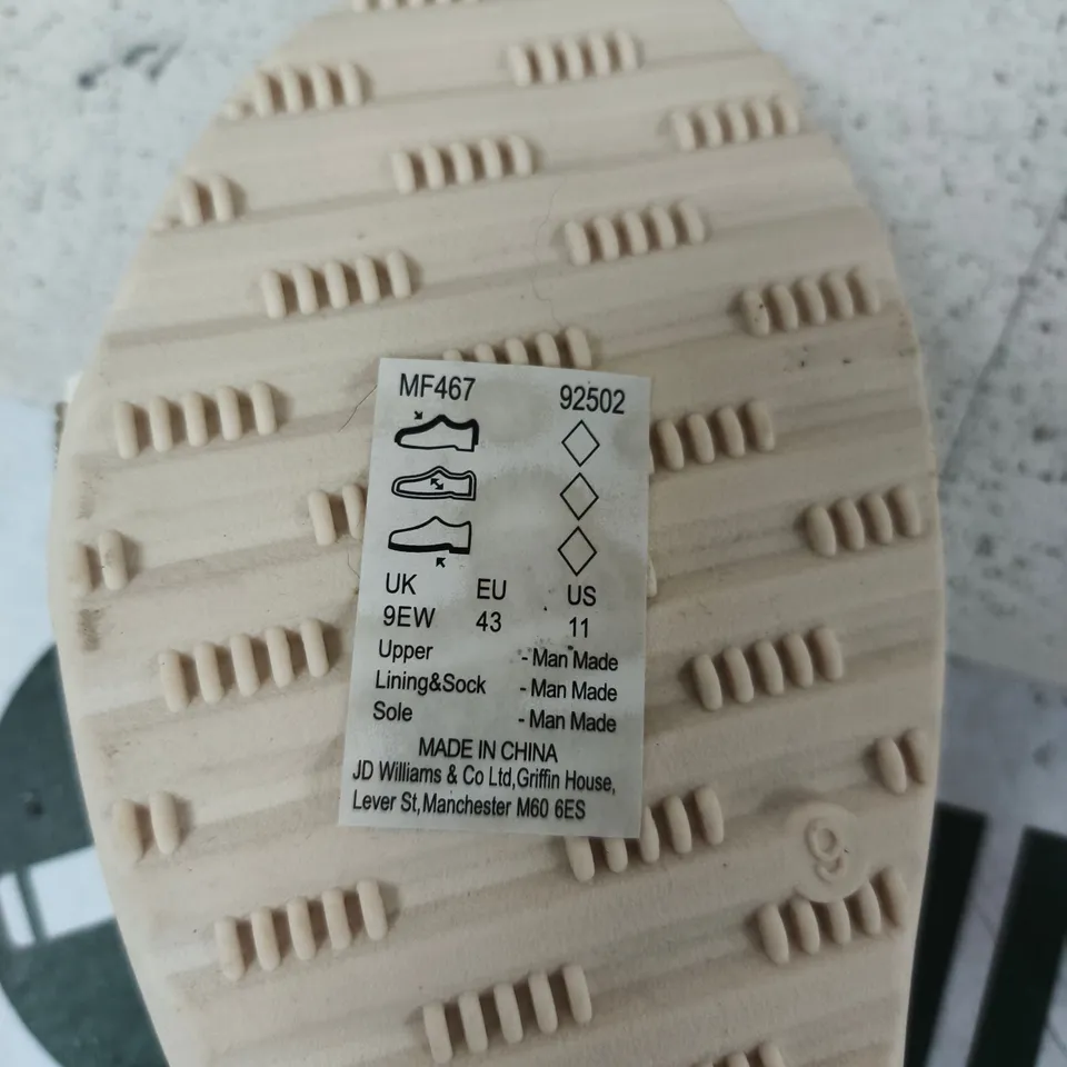 HEAVENLY SOLES BY JD WILLIAMS WOMEN'S WHITE RHINESTONE SANDALS, UK 9 (EU 43, EW)