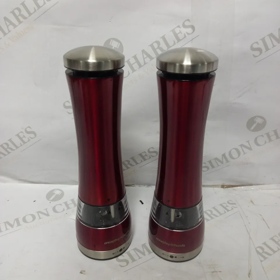 MORPHY RICHARDS ACCENTS ELECTRONIC SALT AND PEPPER MILL - RED