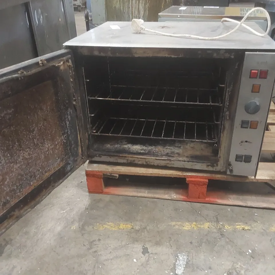 LINCAT COMMERCIAL OVEN