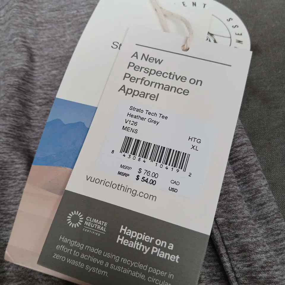 VUORI STRATO TECH TEE - SIZE XL