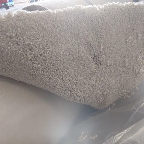 ROLL OF QUALITY ULTIMATE IMPRESSIONS PRECIOUS CARPET - APPROXIMATELY 2 x 5m