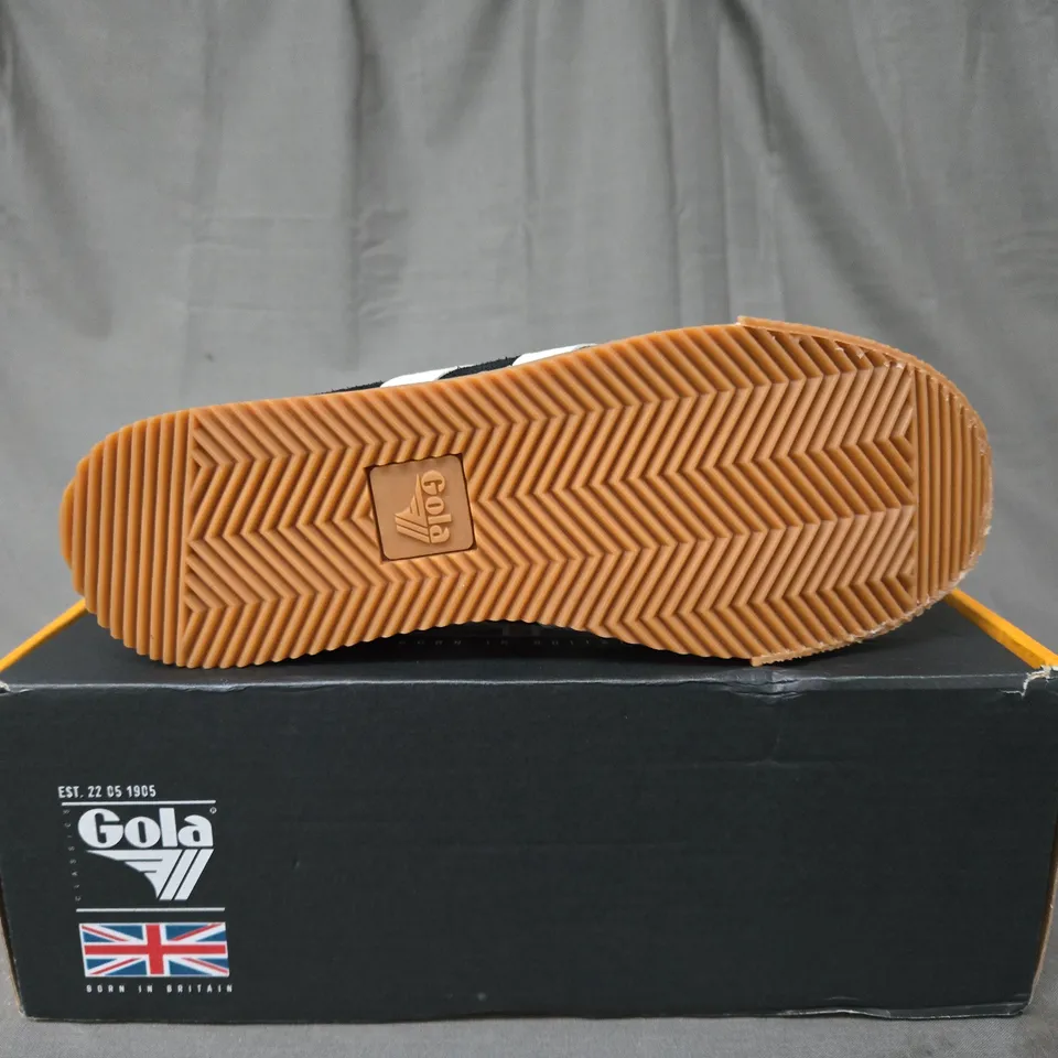 BOXED GOLA ELAN BLACK/OFF WHITE TRAINERS - UK 4