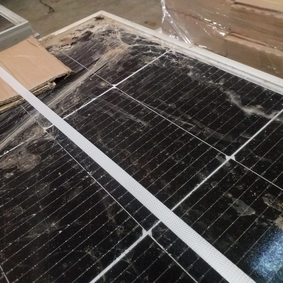 PALLET CONTAINING APPROXIMATELY 30 SOLAR PANELS