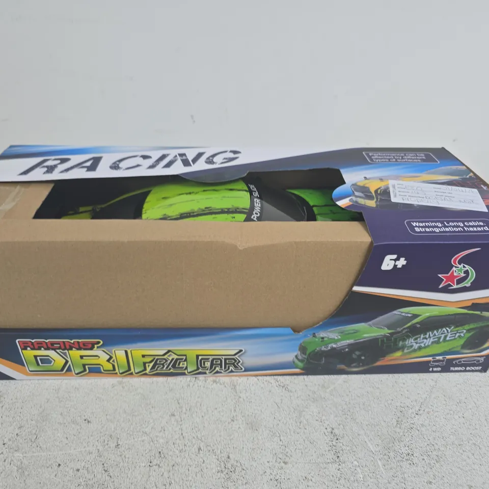 R/C RACING DRIFT CAR – NEON GREEN