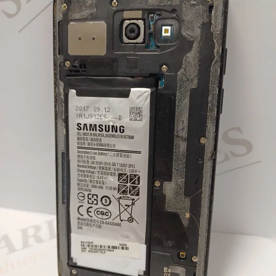 SAMSUNG EB-BA520ABE PHONE