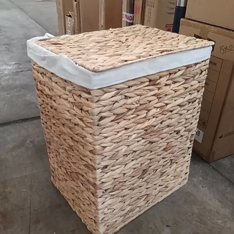 BOXED WICKER LAUNDRY BASKET