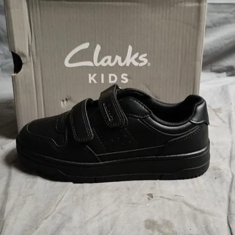 CLARKS CANYON SKY K KIDS' BLACK VELCRO TRAINERS – UK 13