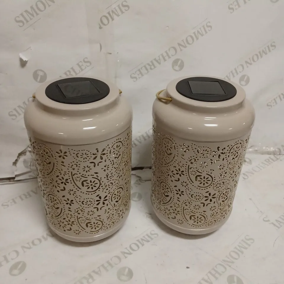 GARDEN REFLECTIONS SET OF 2 PATTERNED SOLAR LANTERNS, PAISLEY