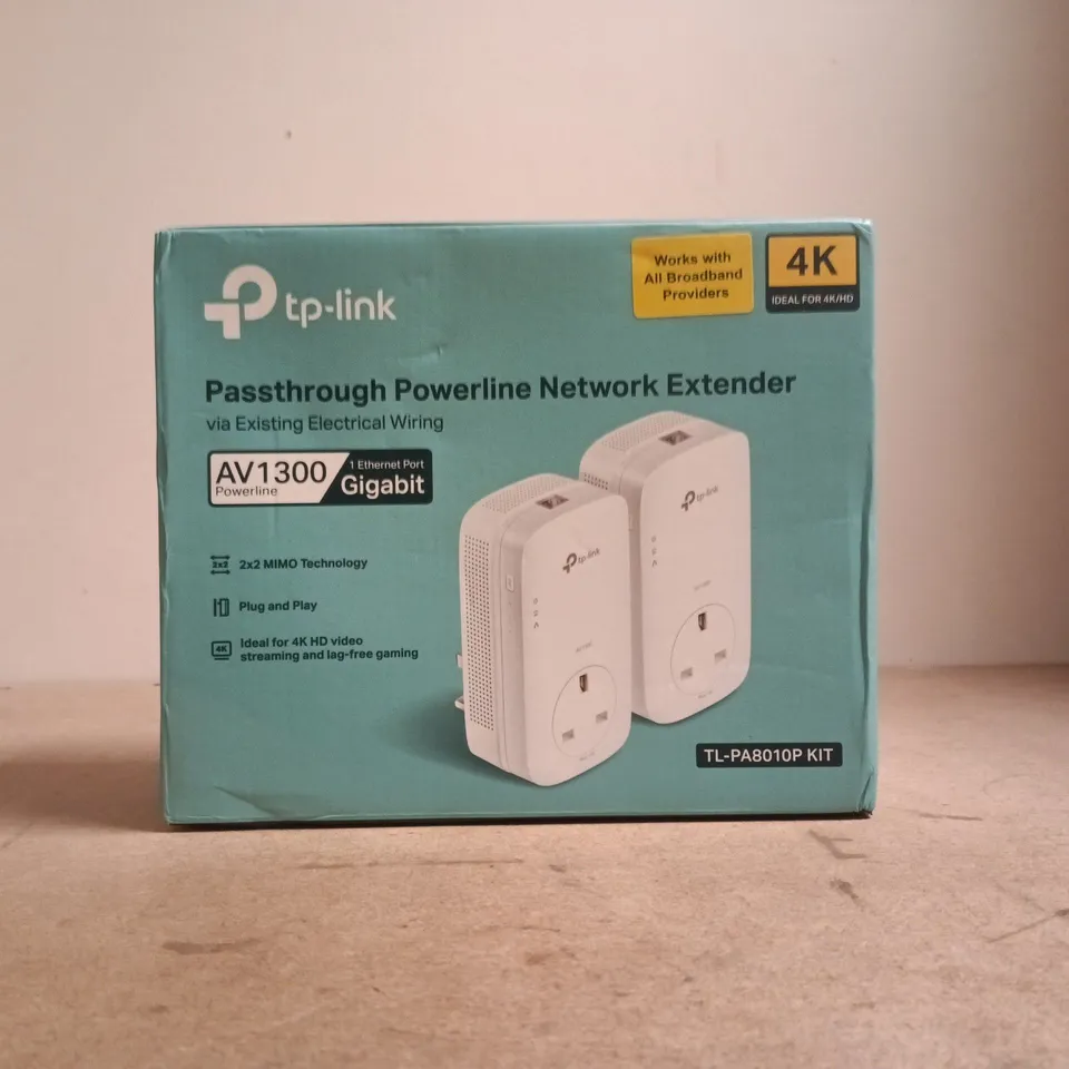 BOXED TP-LINK PASSTHROUGH POWERLINE NETWORK EXTENDER TL-PA8010P KIT