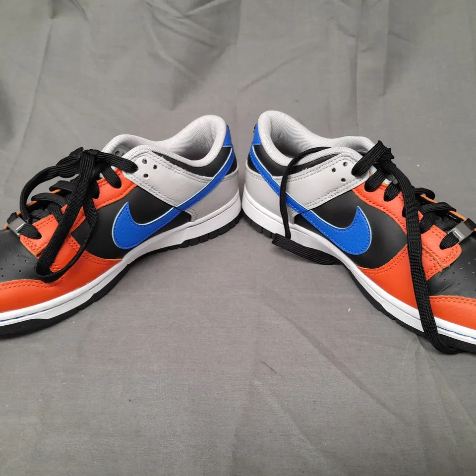 PAIR OF NIKE TRAINERS IN MULTICOLOUR UK SIZE 6