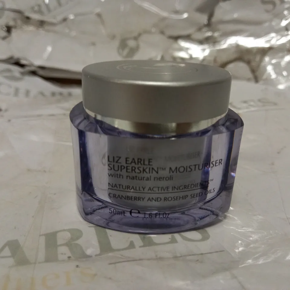LIZ EARLE SUPERSKIN MOISTURISER WITH NATURAL NEROLI 50ML JAR