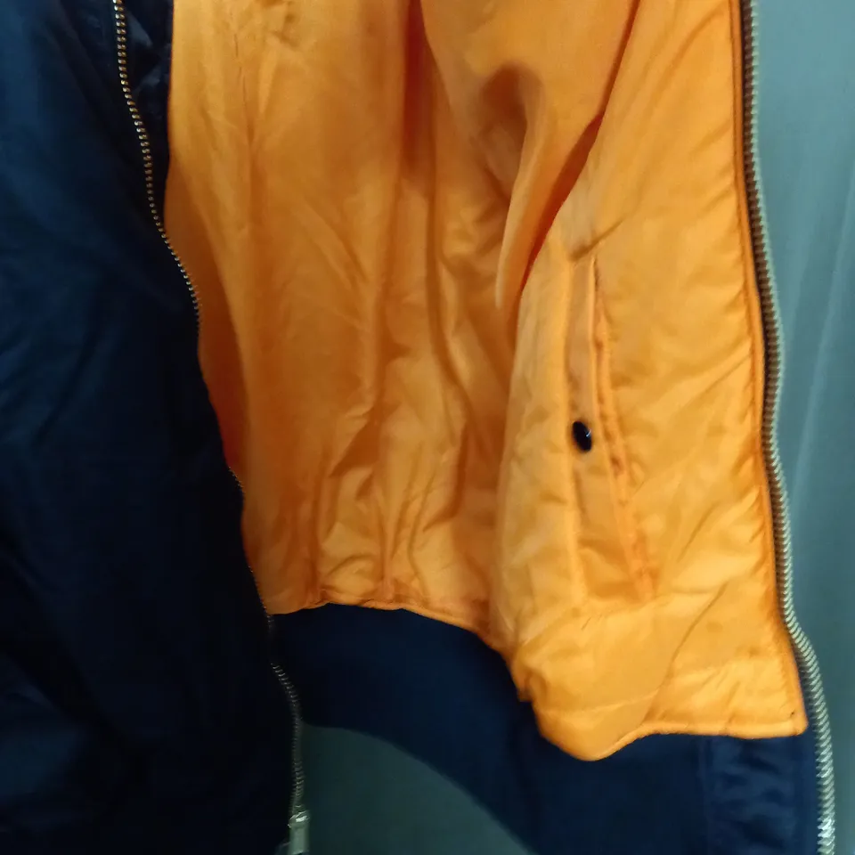 ALPHA INDUSTRIES M1 REVERSIBLE BOMBER JACKET - XL
