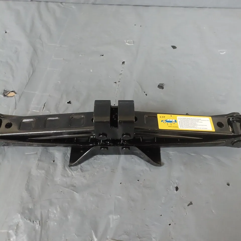 2.5T SCISSOR JACK IN BLACK
