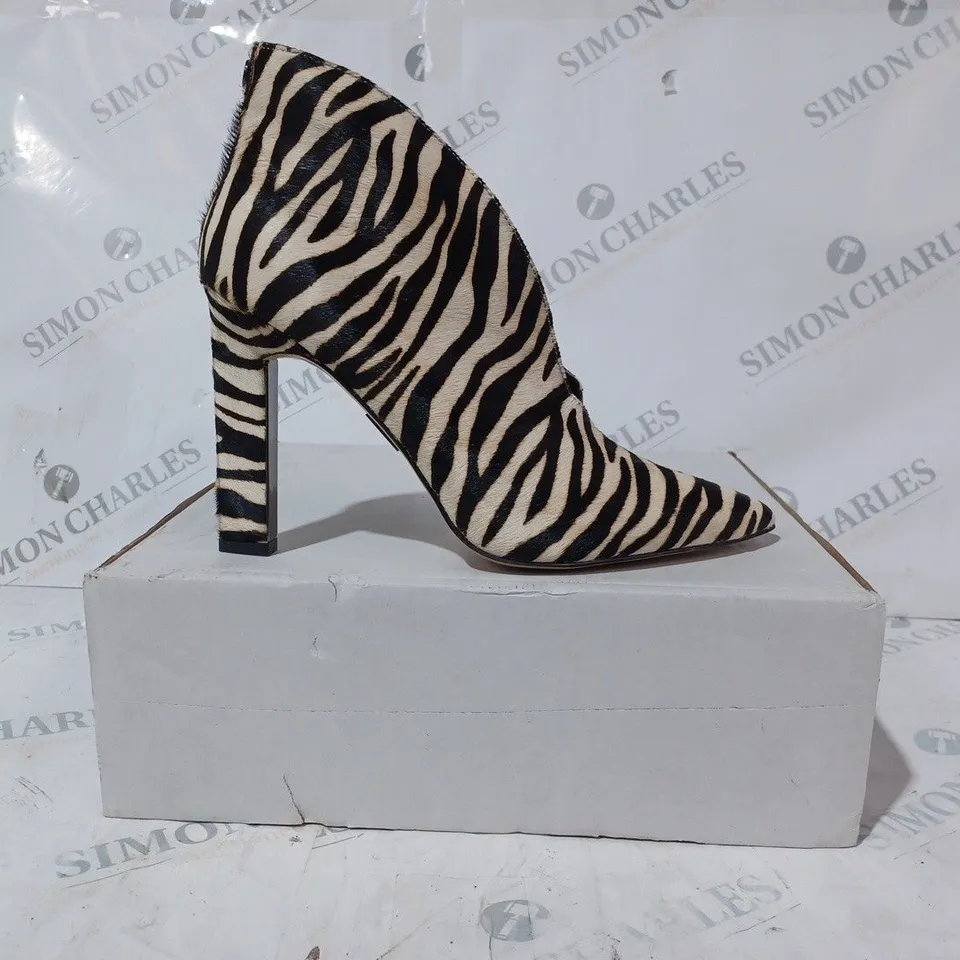 BOXED MODA IN PELLE WELDI CALF HAIR V CUT SHOE BOOTS, ZEBRA - SIZE 7