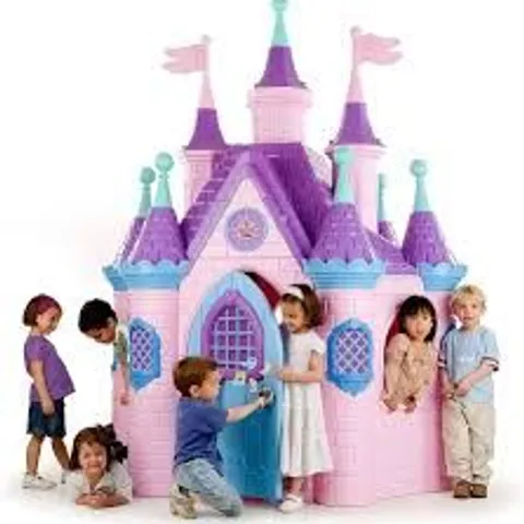 BOXED FEBER SUPER PALACE 8FT PLAYHOUSE