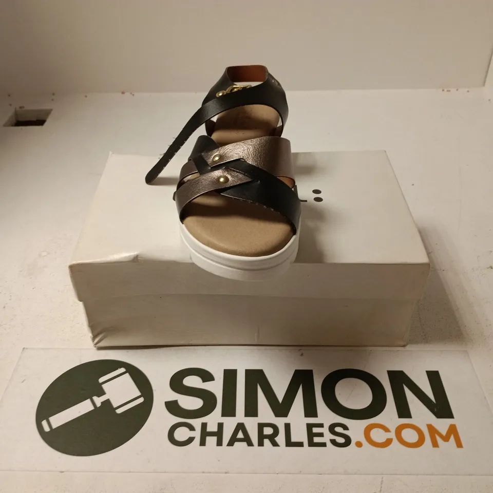 BOXED PAIR OF OBSEL STRAPPY SANDALS IN BACK/WHITE - SIZE 39