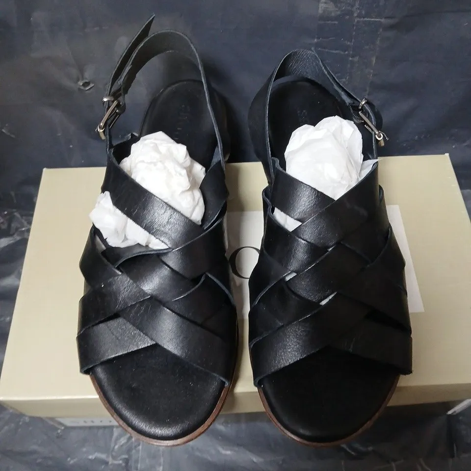 SHOON BLACK LEATHER CROSS-STRAP FLAT SANDAL – SIZE 40