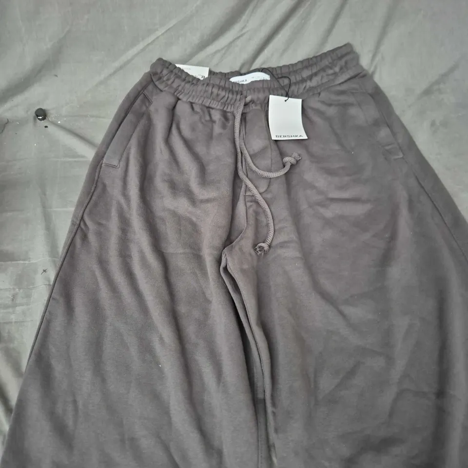 Bershka Men's Joggers – Grey, Size L (EU 40)