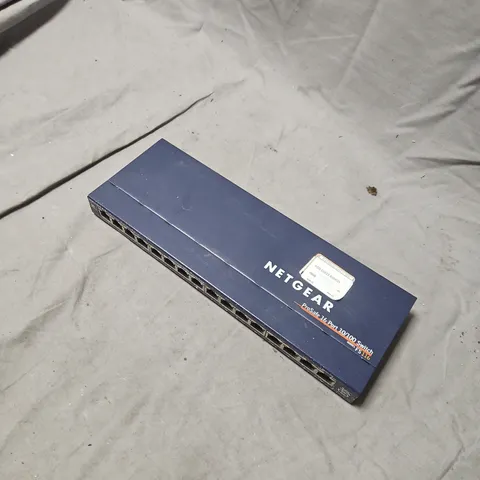NETGEAR PROSAFE 16-PORT 10/100 SWITCH FS116