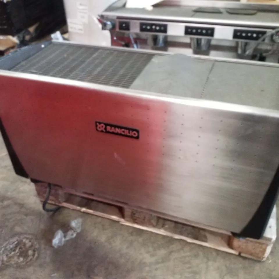 RANCILIO RAN7-3 COMMERCIAL 3 GROUP BARRISTA COFFEE MACHINE