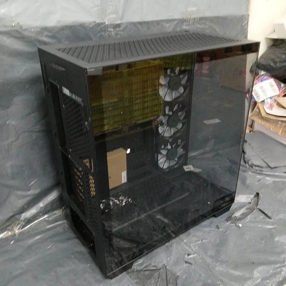 CORSAIR ICUE LINK 3500X RGB TEMPERED GLASS MID-TOWER PC CASE