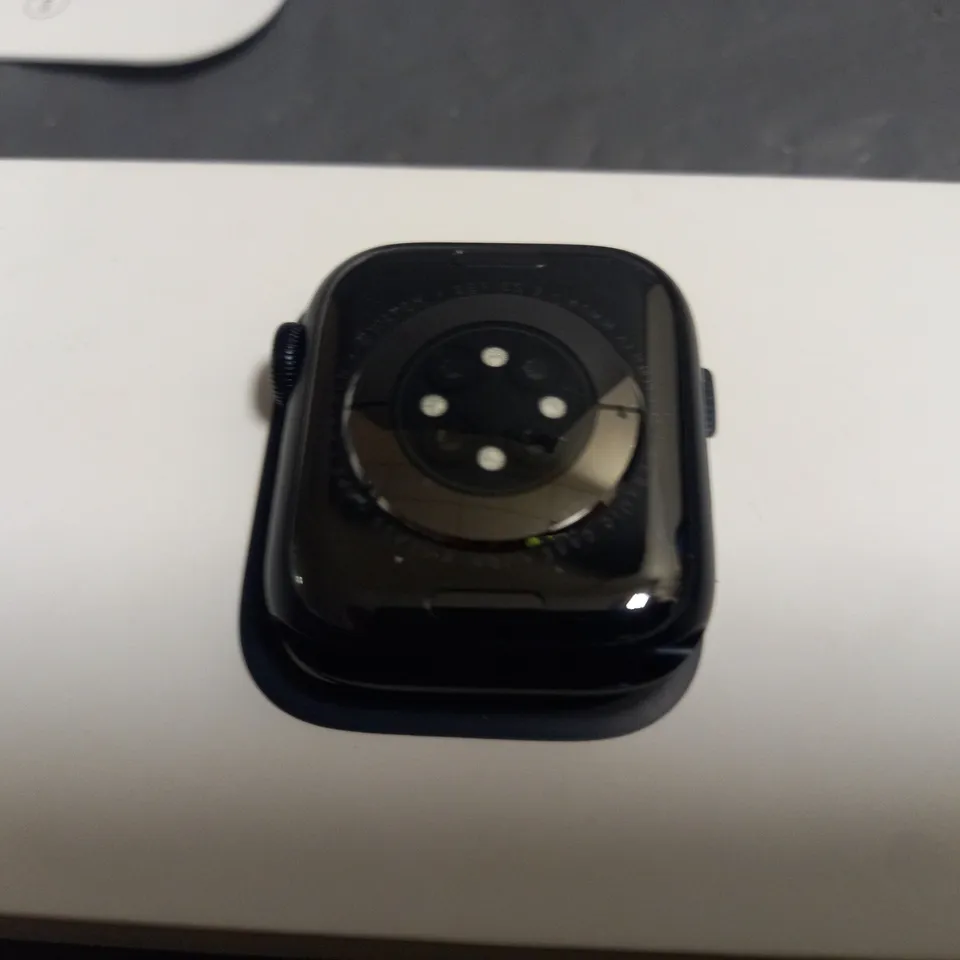 APPLE WATCH SERIES 7 41MM WATCH AND STRAP - MIDNIGHT ALUMINIUM