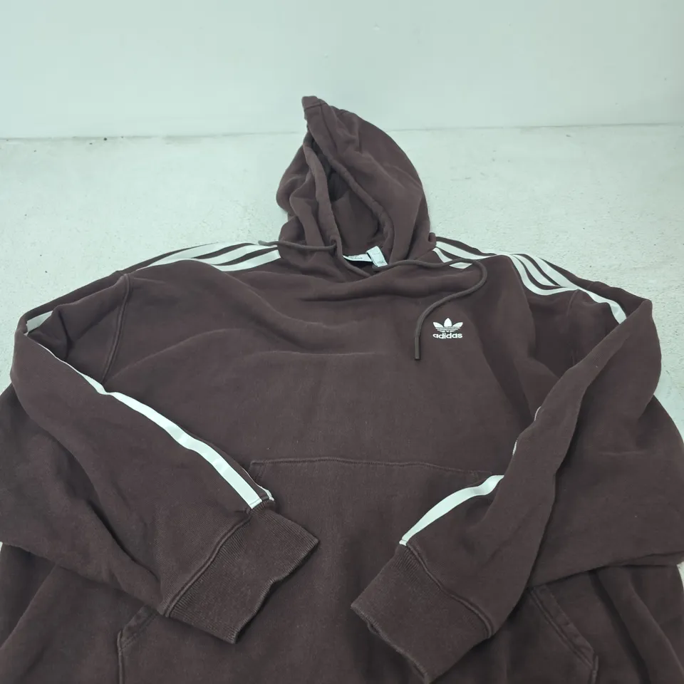 ADIDAS HOODIE BROWN WITH WHITE THREE STRIPES - S-M