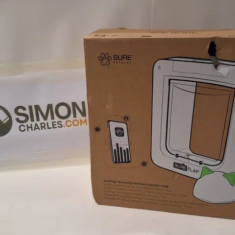 SUREFLAP MICROCHIP PET DOOR CONNECT + HUB – BOXED