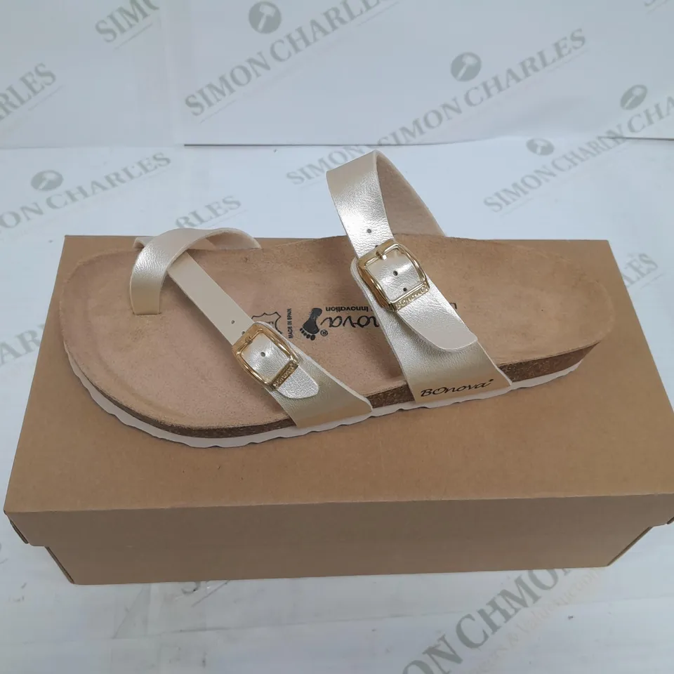 BOXED PAIR OF BONOVA SANDALS IN METALLIC GOLD COLOUR SIZE 6