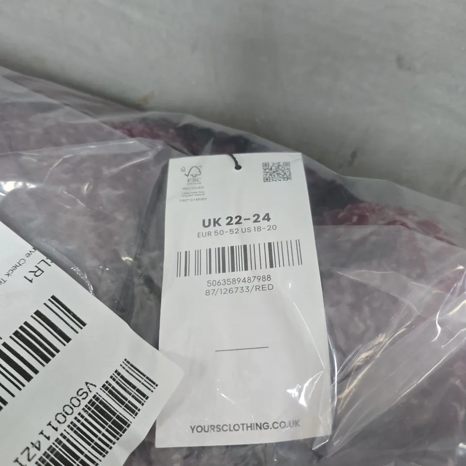 YOURS CURVE RED CHECK TEDDY FLEECE SIZE UK 22 - 24. BAGGED