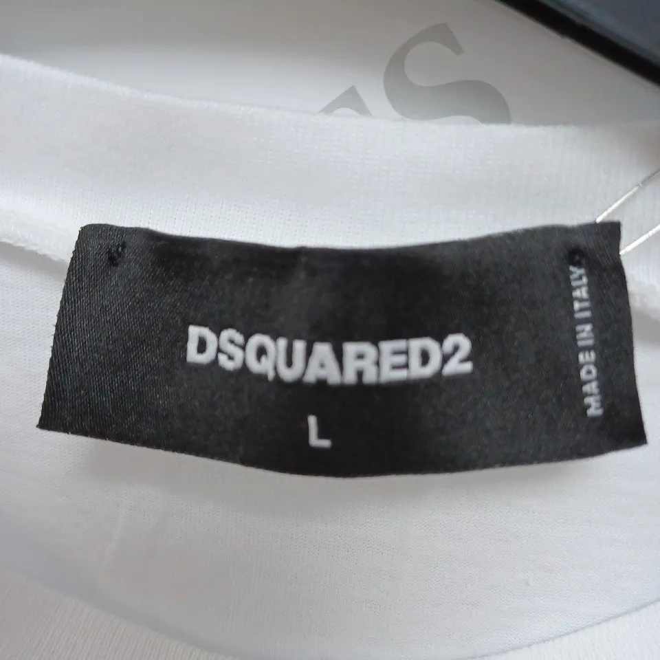 DSQUARED2 WHITE/BLACK GRAFFITI T-SHIRT- LARGE 