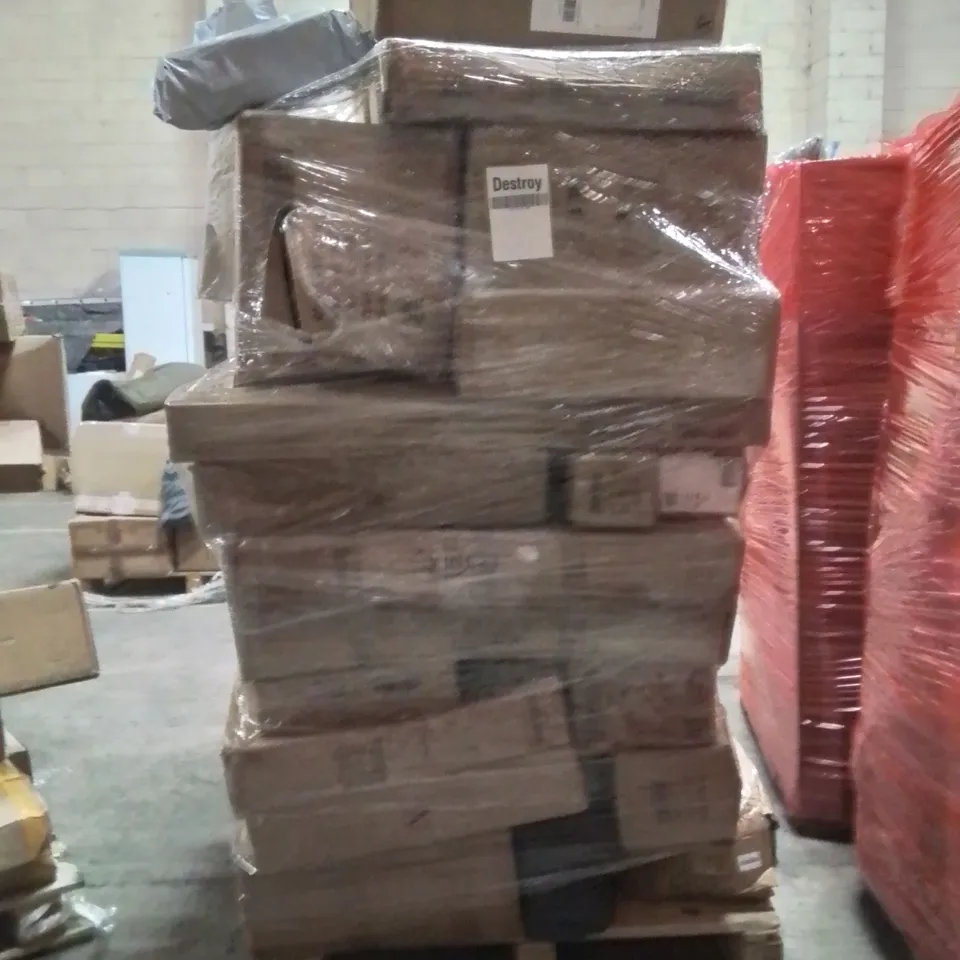 PALLET OF ASSORTED HOUSEHOLD GOODS AND PRODUCTS TO INCLUDE;SELF ADHESIVE WALL PADS,GOLF MINI GAME,CHRISTMAS DECORATION