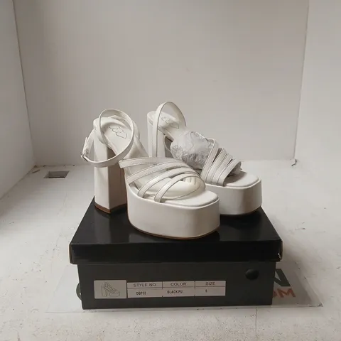 WOMEN'S WHITE PU PLATFORM SANDALS – SIZE 8 (STYLE NO. DBP52) BOXED