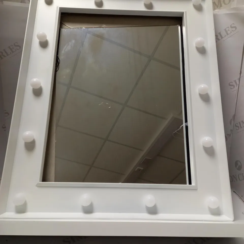 HOLLYWOOD LED VANITY MIRROR