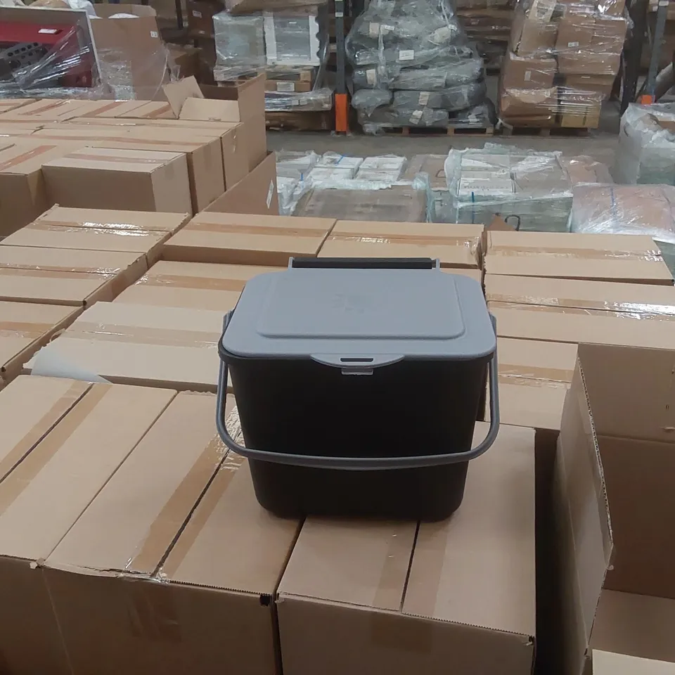 PALLET CONTAINING A VERY LARGE QUANTITY OF FOOD WASTE COMPOST BINS