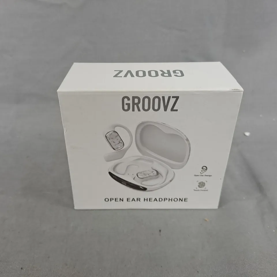 BOXED GROOVZ OPEN EAR EARPHONES IN WHITE