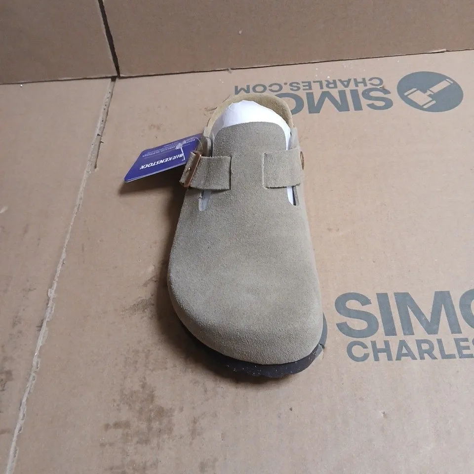BIRKENSTOCK SUEDE SANDALS – GREY, BUCKLED STRAPS SIZE 37 BOXED WITH BLUE BRANDED BAG