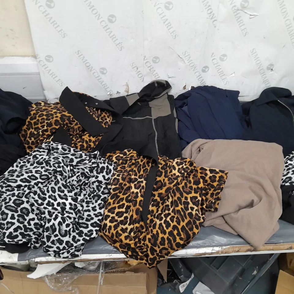 BOX OF APPROXIMATELY 10 ASSORTED PIECES OF CLOTHING IN VARIOUS STYLES, SIZES, AND BRANDS 