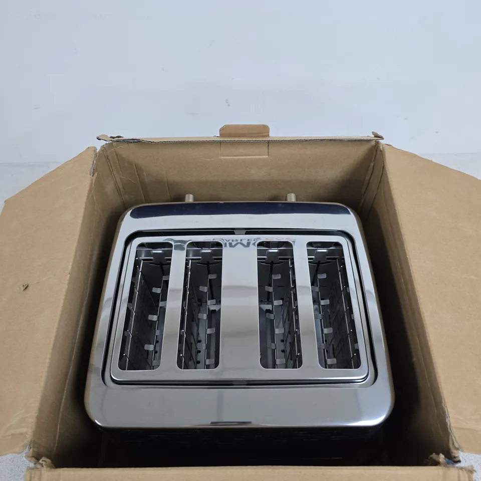 RUSSELL HOBBS 4-SLICE TOASTER – BOXED