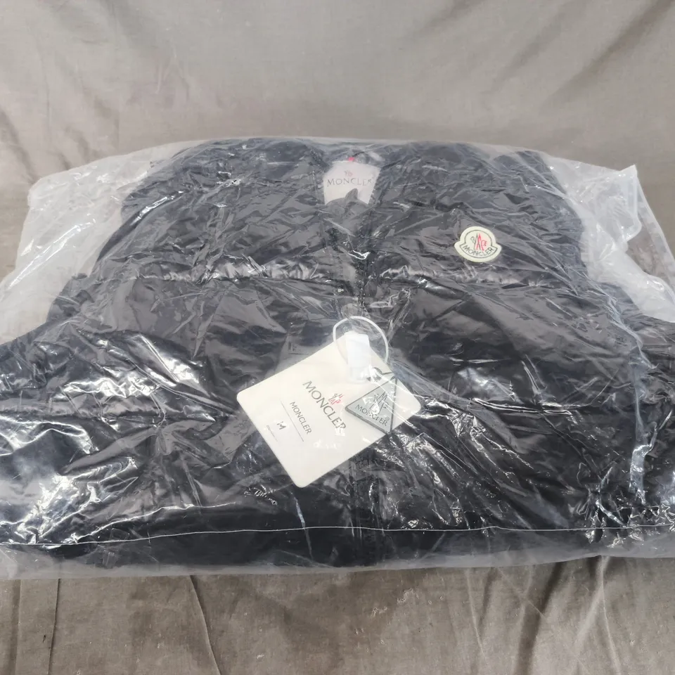 BAGGED MONCLER PADDED GILET - SIZE M