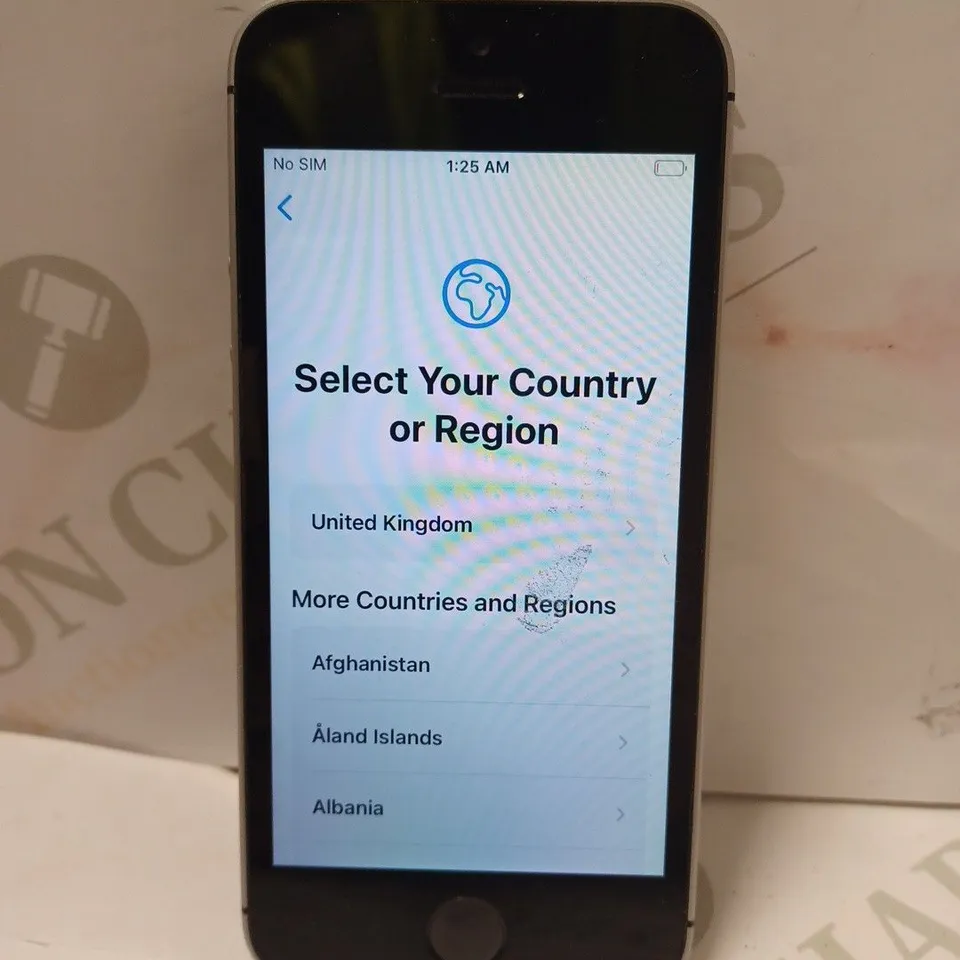 APPLE IPHONE SE SMARTPHONE