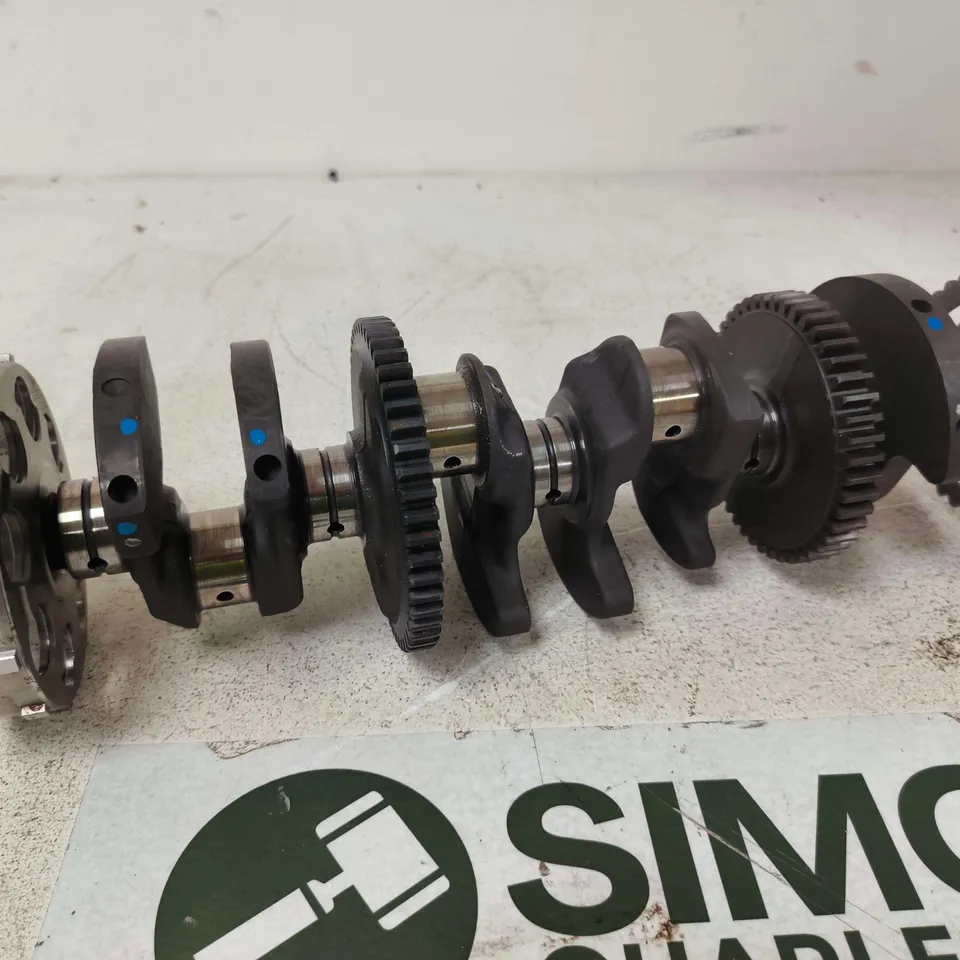 ENGINE CRANKSHAFT WITH TIMING GEARS - MODEL UNSPECIFIED