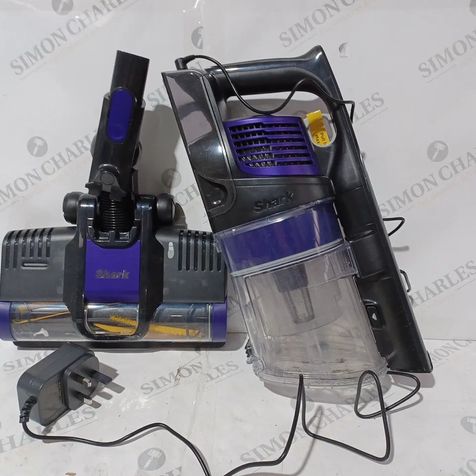 OUTLET SHARK ANTI HAIR WRAP CORDLESS PET VACUUM CLEANER