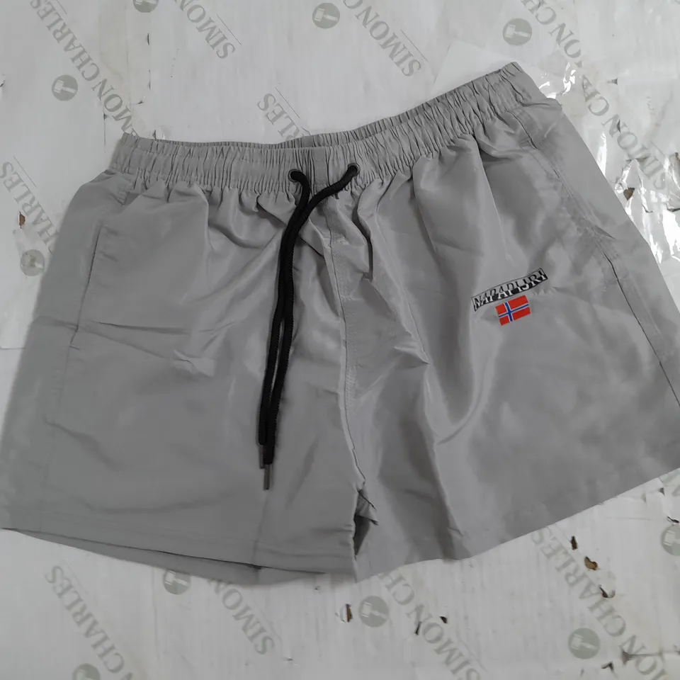 NAPAPIJRI MESH INNER SHORTS IN GREY SIZE L