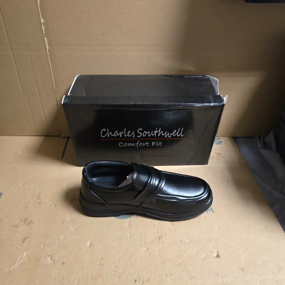 CHARLES SOUTHWELL COMFORT FIT LEATHER SLIP-ON SHOES – MEN'S BLACK - UK SIZE 6 