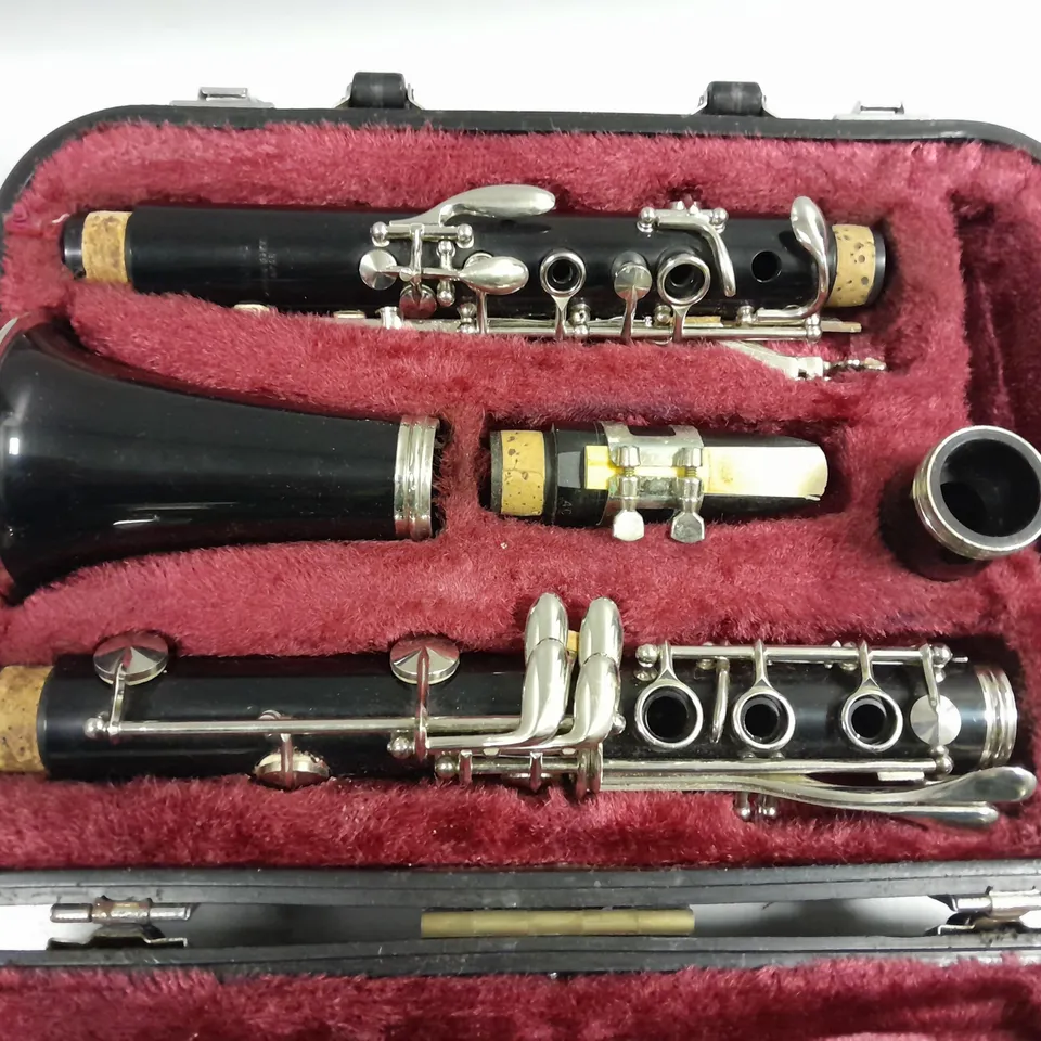 YAMAHA CLARINET 26II