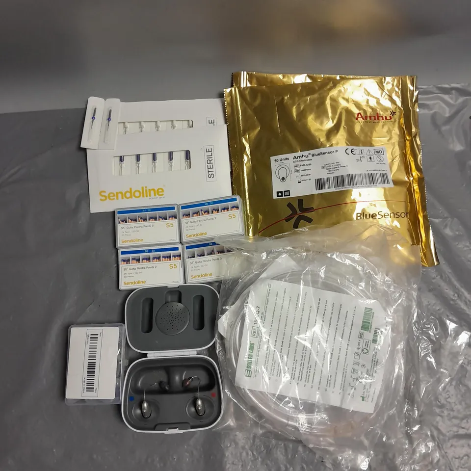 BOX OF APPROX 6 ASSORTED MEDICAL PRODUCTS TO INCLUDE - AMBU BLUESENSOR P ECG ELECTRODES  - SENDOLINE STERILE K-FILE REFILLS - SALTER LABS NASAL CANNULA - ETC