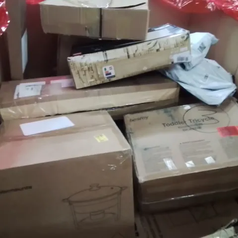 PALLET OF ASSORTED HOUSEHOLD GOODS AND PRODUCTS TO INCLUDE;STAINLESS STEEL CHAFING DISH,DUNE LEGO,TODDLER TRICYCLE