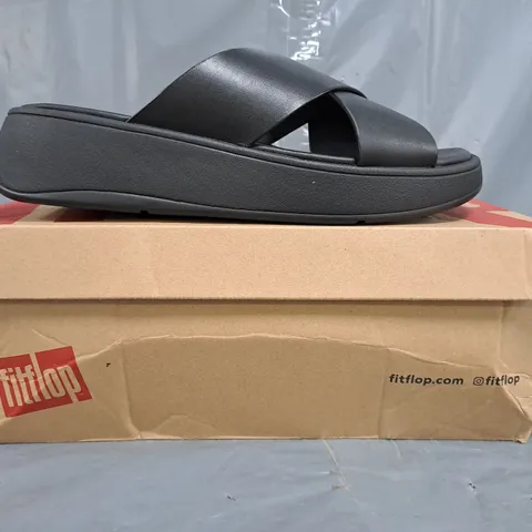 BOXED PAIR OF FITFLOP LEATHER FLATFORM CROSS SLIDES IN BLACK SIZE UK 6