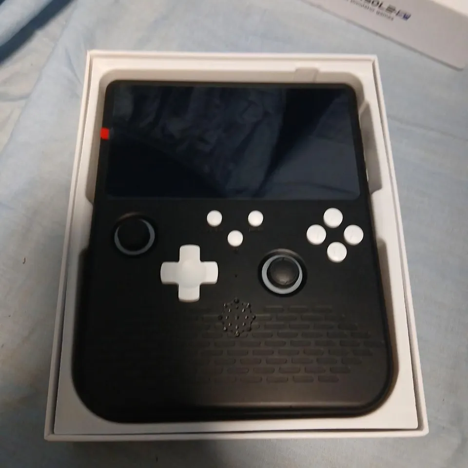 H5 HANDHELD GAME CONSOLE – BLACK WITH WHITE BUTTONS BOXED